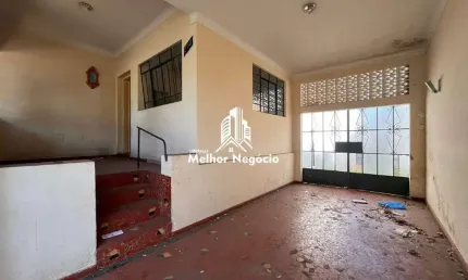 Casa com 03 quartos à venda no bairro Cidade Alta, Piracicaba - SP