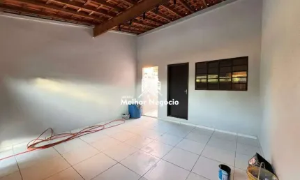 Casa com 2 dormitórios à venda em Rio das Pedras/SP.
