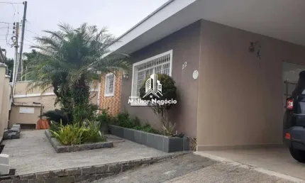 Casa com 03 dormitórios sendo 01 suíte à venda no bairro parque são quirino em campinas.