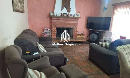 Casa com 04 Quartos (1 suíte) à venda no bairro Nova Piracicaba em Piracicaba - SP