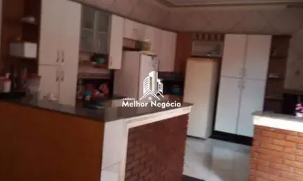 (Não aceita financiamento) Sobrado à venda com 3 quartos e 2 suítes em Campinas - SP