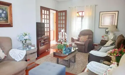 Casa à venda com 2 quartos, 1 suíte, localizada no bairro Santa Maria, em Americana, SP