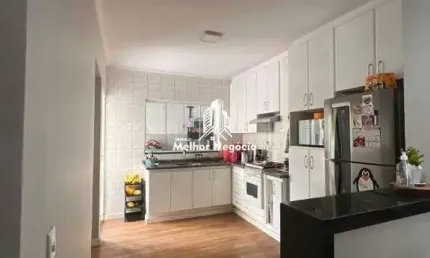 Casa à venda no Bairro Parque Bandeirantes, Sumaré - SP Casa com 2 dormitórios, sendo 1 suíte, 2 banheiros e 6 vagas de garagem.