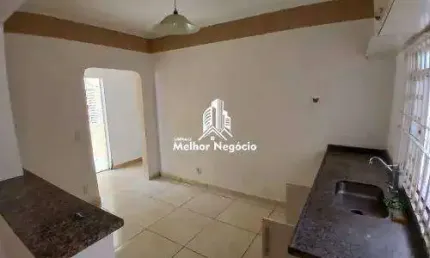 Casa a venda com 3 dormitórios sendo 1 suíte no bairro Parque Via Norte em Campinas-SP.