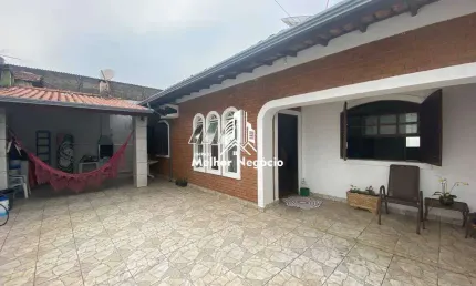Casa à venda 03 dormitórios, + 02 salões comerciais, no bairro Vila Aeroporto, em Campinas SP
