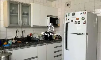 Casa a venda com 3 dormitórios com armário (1 suíte) no bairro Centro Piracicaba.