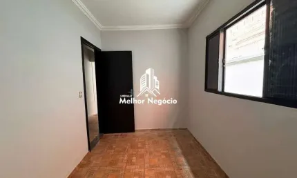 Casa com 2 dormitórios à venda em Rio das Pedras/SP.