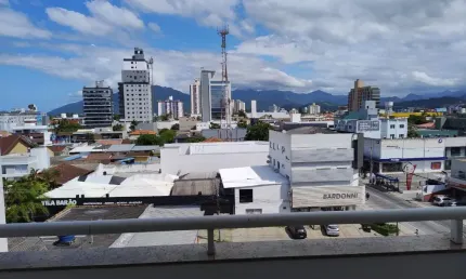 Apartamento com 3 quartos à venda na Avenida Barão do Rio Branco, Centro, Palhoça