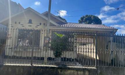 Casa com 3 quartos para alugar na Rua Francisco Nunes, 905, Prado Velho, Curitiba