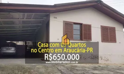 Casa com 3 dormitórios à venda, 141 m² por R$ 650.000,00 - Centro - Araucária/PR