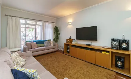 Sobrado Reformado 130 m², 3 dormitórios, 2 vagas, Jardim Aeroporto, SP