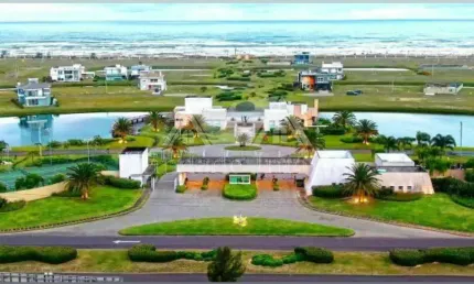 Terreno à venda na Avenida Paraguassu, 1450, Capão Novo, Capão da Canoa por R$ 450.000