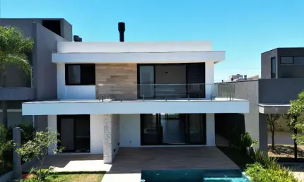 Casa em condomínio fechado com 4 quartos à venda na Rodovia Estrada Do Mar, 1122, Centro, Capão da Canoa por R$ 2.990.000