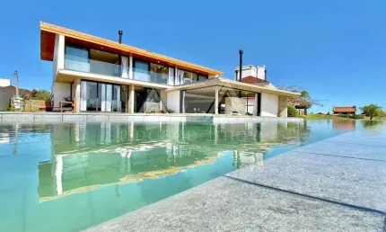 Casa em condomínio fechado com 4 quartos à venda na Rod. Estr. do Mar, 389, Remanso, Xangri-Lá por R$ 4.068.000