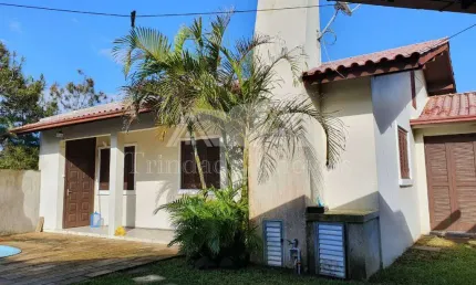Casa com 3 quartos à venda na Rua Tupanciretã/Moacir, 1820, Centro, Capão da Canoa por R$ 830.000