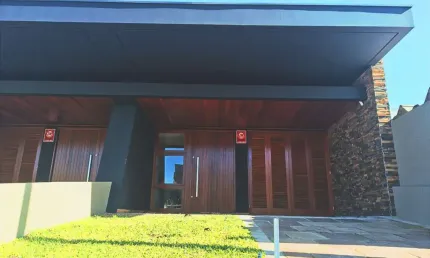 Casa com 3 quartos à venda na Av. José Bruno Klein, obra, Guarani, Capão da Canoa por R$ 585.000
