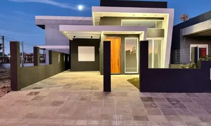 Casa com 3 quartos à venda na ARGOS, 294, Guarani, Capão da Canoa por R$ 590.000