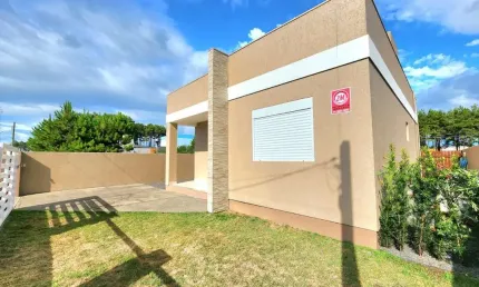 Casa com 2 quartos à venda na rua das tulipas, 300, Capão Novo, Capão da Canoa por R$ 435.000