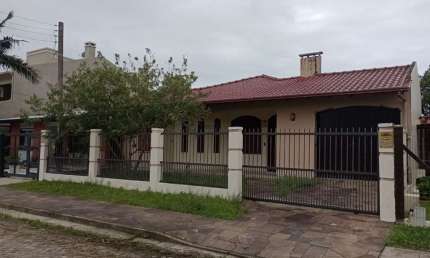 Casa com 3 quartos à venda na Rua Do Lírio, 3811, Capão Novo, Capão da Canoa por R$ 580.000