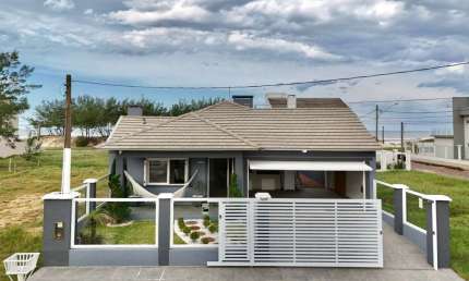 Casa com 4 quartos à venda na Rua Porto Belo, 01, Atlântida Sul (Distrito), Osório por R$ 949.000