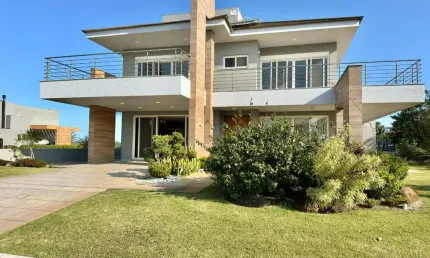 Casa em condomínio fechado com 4 quartos à venda na Rod. Nelson Gonçalves, 1, Atlântida, Xangri-Lá por R$ 3.200.000