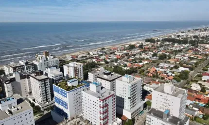 Apartamento com 2 quartos à venda na Rua Andira, Navegantes, Capão da Canoa por R$ 469.000