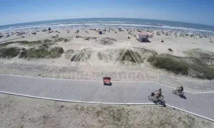 Terreno à venda na Rua Moema (Beira Mar), szsz, Velas Da Marina, Capão da Canoa por R$ 200.000