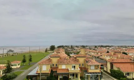 Casa em condomínio fechado com 2 quartos à venda na Avenida Paraguassu, 725, Marina, Xangri-Lá por R$ 1.290.000