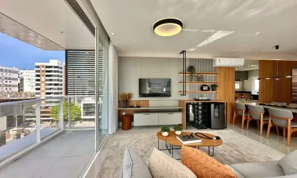 Apartamento com 3 quartos à venda na RUA TUPANCERETA, 01, Navegantes, Capão da Canoa por R$ 2.716.000