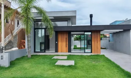 Casa com 3 quartos à venda na ATUM, 135, Jardim Beira Mar, Capão da Canoa por R$ 980.000