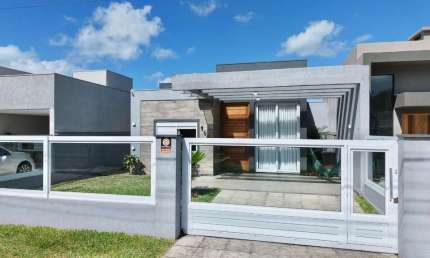 Casa com 3 quartos à venda na RUA 10, 00, Guarani, Capão da Canoa por R$ 950.000