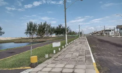 Terreno à venda na Rua das Orquídeas, 0007, Capão Novo, Capão da Canoa por R$ 300.000