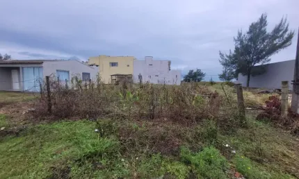 Terreno à venda na Rua das Orquídeas, 00004, Capão Novo, Capão da Canoa por R$ 150.000