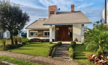 Casa em condomínio fechado com 4 quartos à venda na Rua Rio Divisa, 750, Centro, Xangri-Lá por R$ 2.990.000