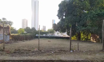 Terreno à venda na Avenida Marechal Deodoro, sn, Goiabeiras, Cuiabá
