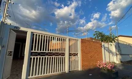 Casa com 3 quartos à venda na Rua Dezenove, 000, Boa Esperança, Cuiabá, 162 m2 por R$ 600.000