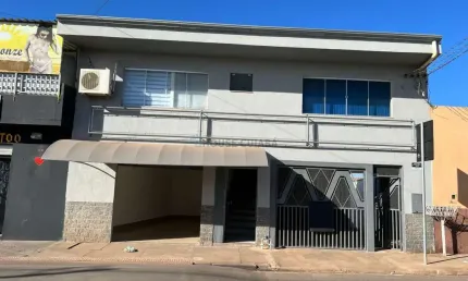 CASA RESIDENCIAL E COMERCIAL - ACEITA FINANCIAMENTO