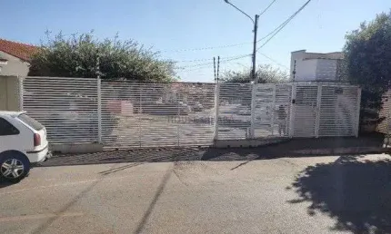 Casa com 3 quartos à venda na rua trinta e um, 32, residencial coxipó, cuiabá, 200 m2 por r$ 400.000