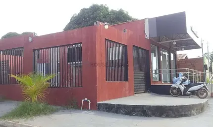 OPORTUNIDADE SALÃO COMERCIAL EM FRENTE AO CONDOMÍNIO ACEITA CARRO ...
