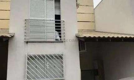 Excelente Casa de Condomínio no Bairro Cachoeira das Garças