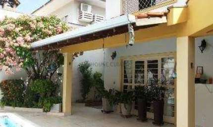 Casa com 4 quartos à venda na Rua Cinco de Janeiro, 1, Jardim Leblon, Cuiabá, 388 m2 por R$ 710.000