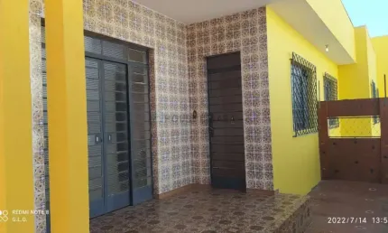 Casa com 3 quartos à venda na Rua Treze de Junho, 234, Centro-Norte, Cuiabá