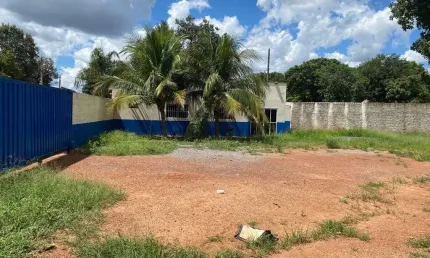 Terreno medindo 1600 M² na região do capão do pequi na av principal