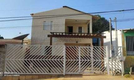 Casa com 3 quartos à venda na Rua Vinte, 1, Bela Vista, Cuiabá, 98 m2 por R$ 380.000