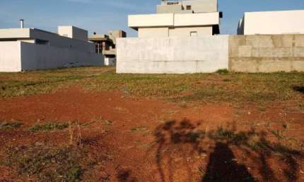 Terreno em condomínio fechado à venda na Rua João De Barros, 02, Condomínio Belvedere, Cuiabá
