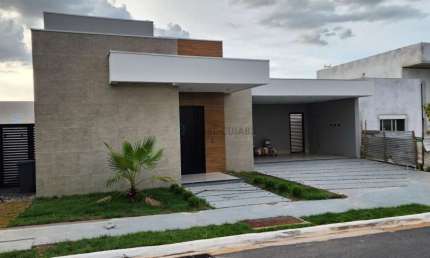 Casa Nova no Primor das Torres com 3 suites + Closet