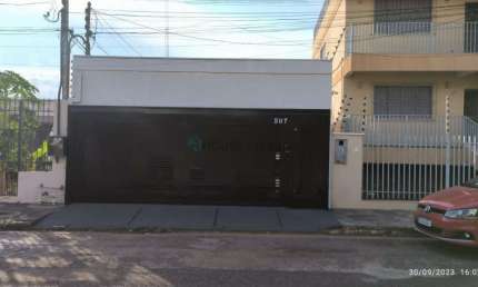 Vende ou Aluga Casa Muito Boa de morar na Região Central