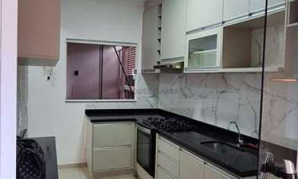 Casa em condomínio fechado com 3 quartos à venda na Avenida das Seringueiras, 23, Jardim das Palmeiras, Cuiabá, 77 m2 por R$ 580.000