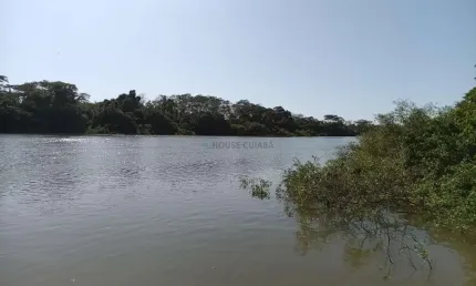 Sitio com 11.5 hectares na beira do rio Cuiabá 28 km de Várzea Grande MT