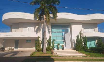 Sobrado no Condomínio Florais do Valle de 850m² de Área construída